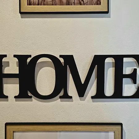 Palmtree 37 Al アパート